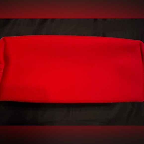 NEW Burberry Red Pouch Beauty - Picture 5 of 5